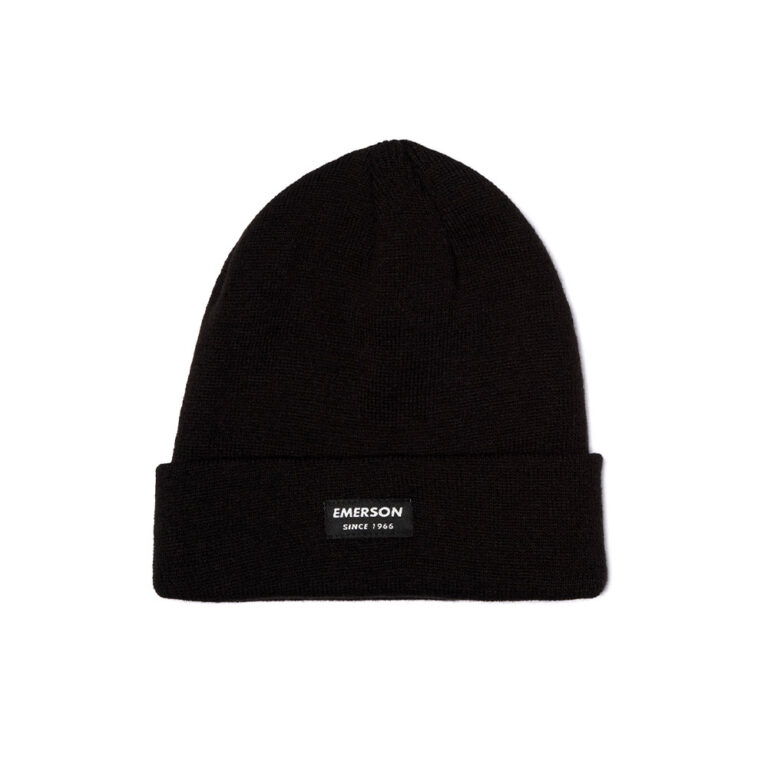 Unisex σκουφί EMERSON 222.EU03.19P σε μαύρο χρώμα, με ελαστική πλέξη, γύρισμα στο τελείωμα και διακριτικό ραφτό λογότυπο.