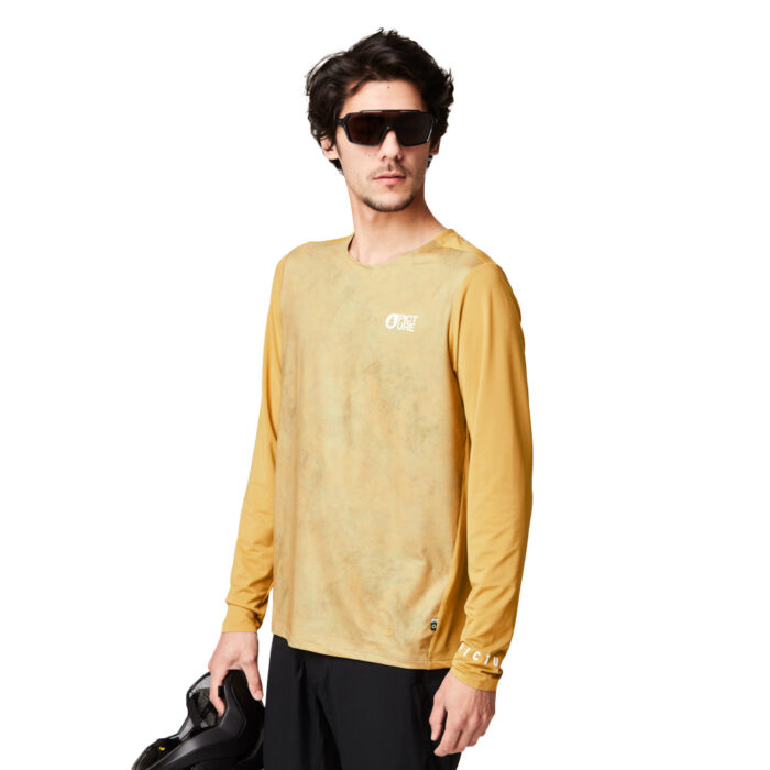 Picture Osborn Printed Tech LS Tee Gold