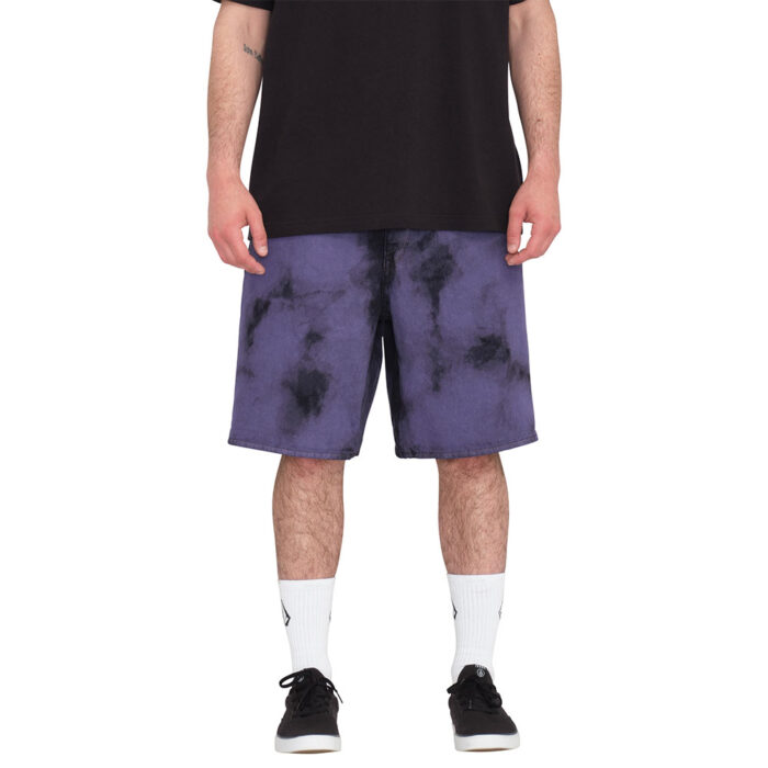 Ανδρική baggy βερμούδα Volcom Billow σε απόχρωση Deep Purple με tie-dye σχέδιο