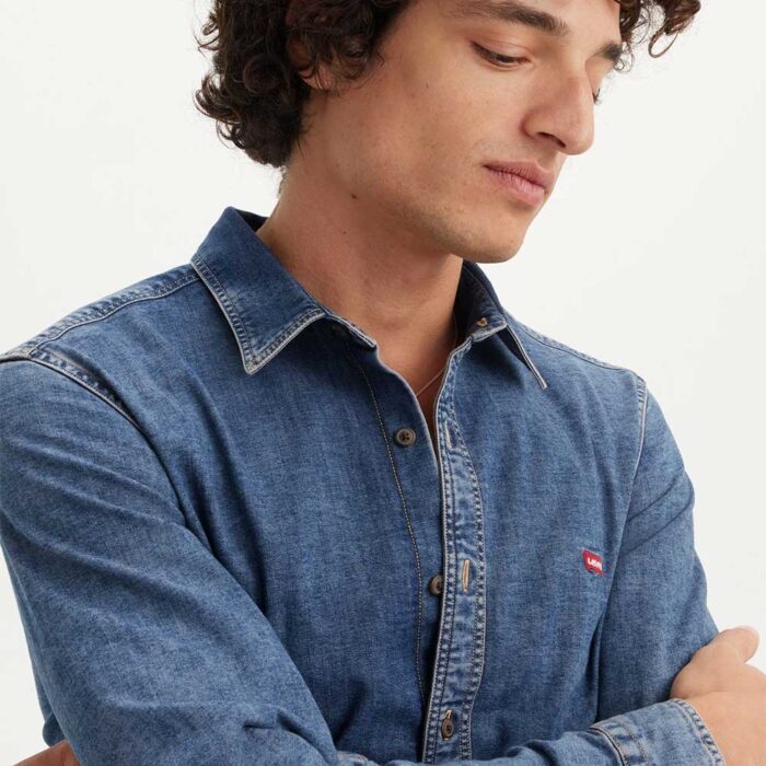 Levi's Battery Shirt Medium Wash Blue