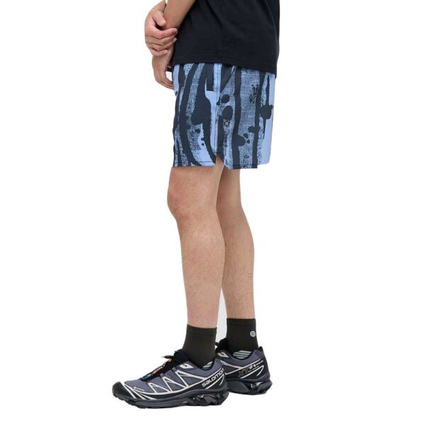 Ανδρικό υβριδικό σορτς Stance Complex σε χρώμα stone blue με ελαστική μέση και πλαϊνές τσέπες