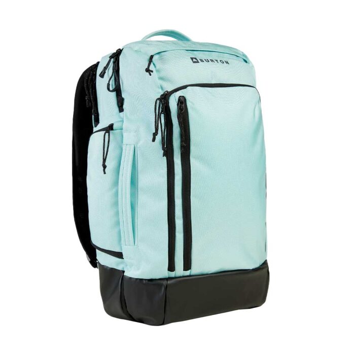Burton Multipath Travel Pack 27L – μαύρο σακίδιο ταξιδιού με χωρητικότητα 27 λίτρων, clamshell σχεδιασμό, εξωτερική θήκη laptop και αεριζόμενη πλάτη.