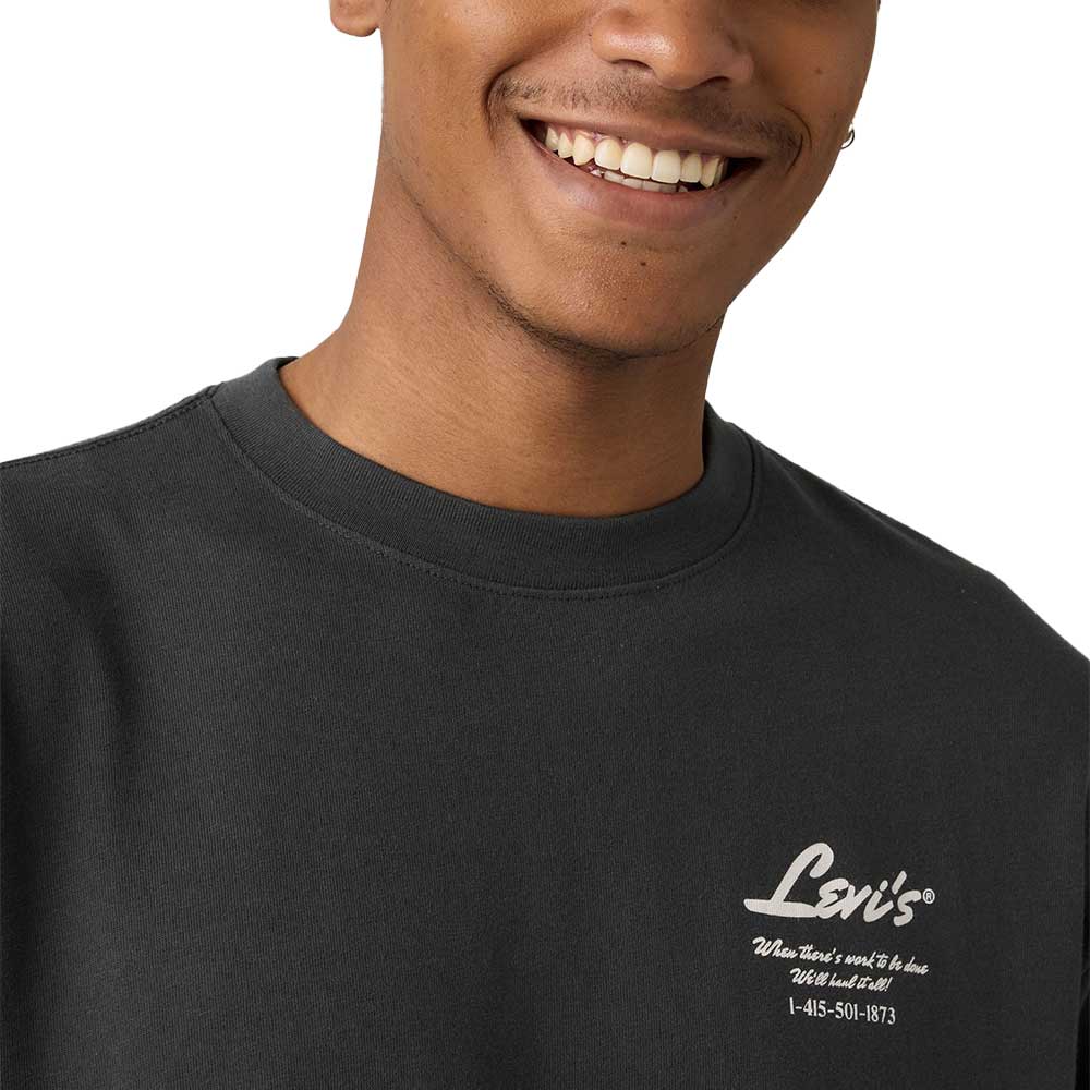 Levi’s Graphic Loose Tee Phantom Black – μαύρο ανδρικό t-shirt με loose fit, στρογγυλή λαιμόκοψη και διαχρονικό γραφικό σχέδιο.