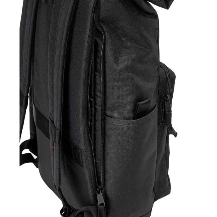 levis l-pack roll top backpack black αδιάβροχο μαύρο backpack 28 λίτρων από ανακυκλωμένο πολυεστέρα με roll top σχεδίαση και πολλές θήκες