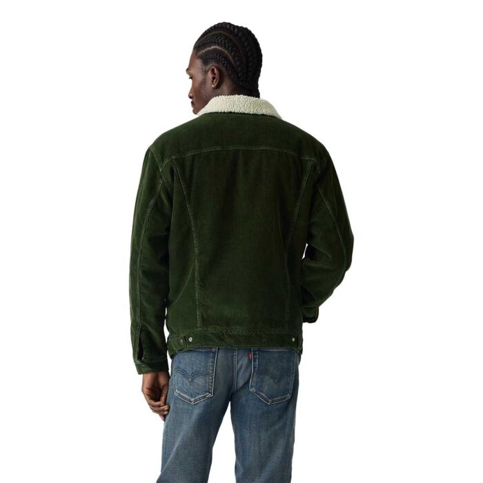 Levi’s Relaxed Fit Trucker Jacket Green με corduroy εξωτερικό, sherpa επένδυση και relaxed fit.