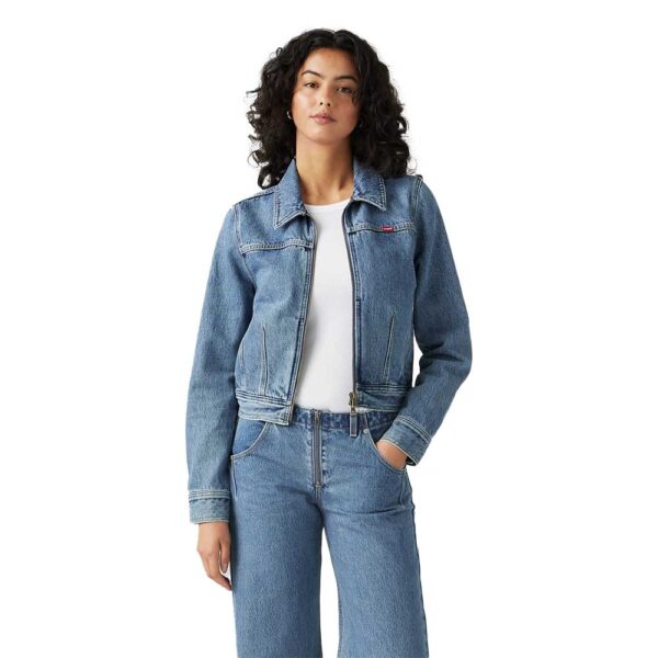 Γυναικείο Levi’s XS Dart Trucker Jacket σε medium wash denim, cropped slim fit με φερμουάρ και dart ραφές.