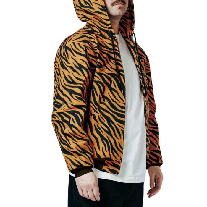 The Dudes TIGRRRR premium jacket με κουκούλα, πολύχρωμο σχέδιο McBess, κρυφό φερμουάρ και τσέπη καγκουρό
