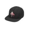 Volcom Callum Rooney Cap Black ανδρικό καπέλο με 5-panel σχεδιασμό και εμπρός τύπωμα Callum Rooney.