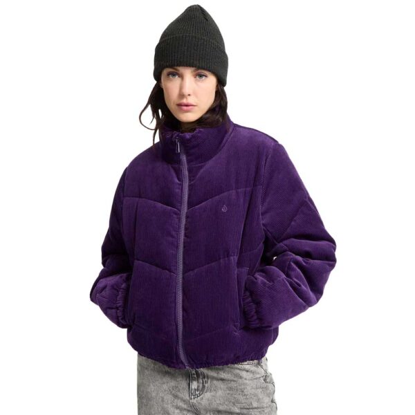 volcom cord n stone puff jacket acai γυναικείο corduroy μπουφάν σε βαθύ μωβ, με ψηλό λαιμό, ανακυκλωμένο γέμισμα και κέντημα volcom stone