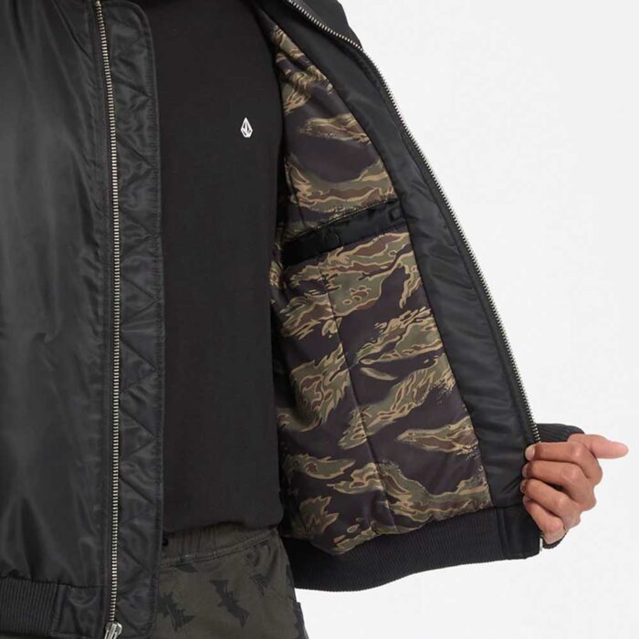 Volcom Skullarstone unisex bomber jacket μαύρο από 100% νάιλον με rib τελειώματα και κέντημα στο στήθος