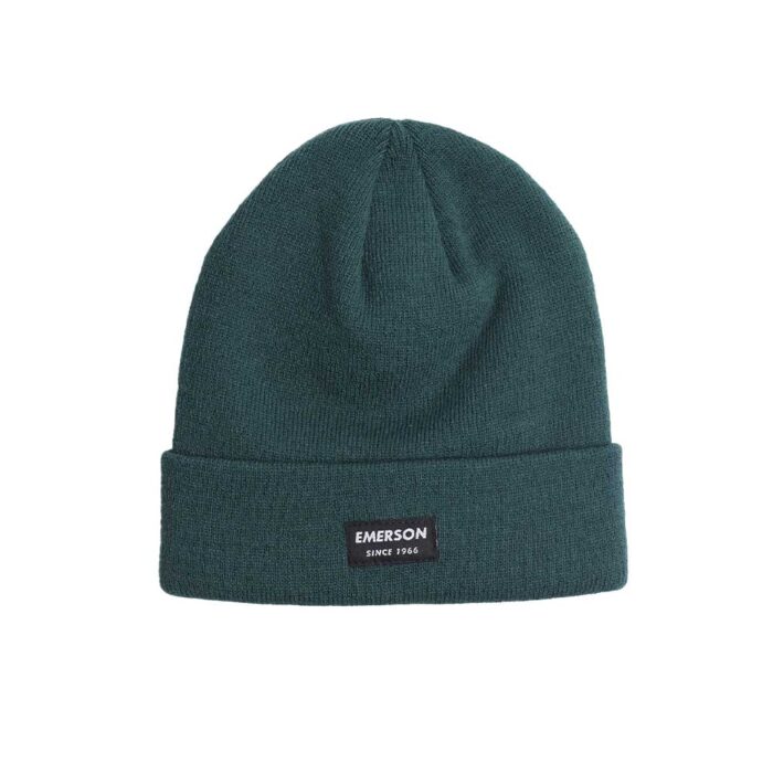 Unisex σκουφί EMERSON 222.EU03.19P σε χρώμα πράσινο, με ελαστική πλέξη, γύρισμα στο τελείωμα και διακριτικό ραφτό λογότυπο.