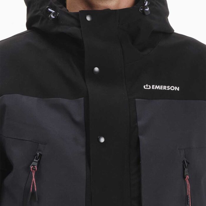 Ανδρικό μπουφάν Emerson Parka Hooded Jacket σε μαύρο χρώμα με κουκούλα και ανακυκλωμένο γέμισμα SOFEELATE®.