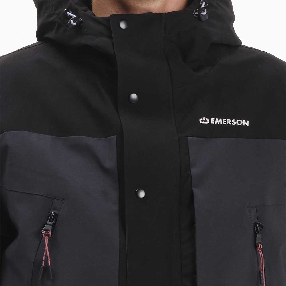 Ανδρικό μπουφάν Emerson Parka Hooded Jacket σε μαύρο χρώμα με κουκούλα και ανακυκλωμένο γέμισμα SOFEELATE®.