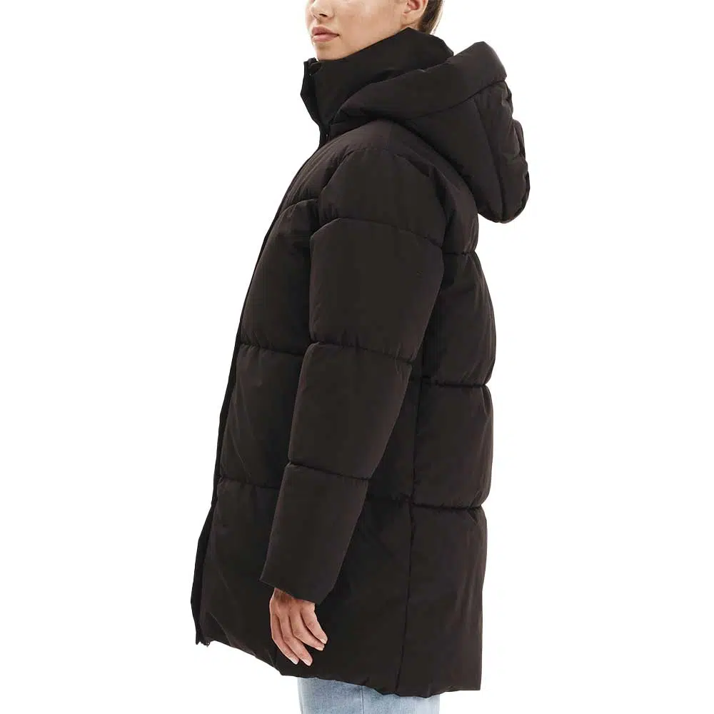 Γυναικείο μπουφάν παρκά EMERSON με αποσπώμενη κουκούλα και μοντέρνο χειμερινό design.