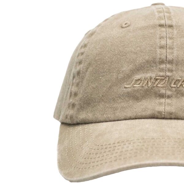 Santa Cruz Team Cap σε μπεζ, κλασικό dad cap με 6-panel κατασκευή, βαμβακερό twill, pigment dye και κεντητό λογότυπο μπροστά.
