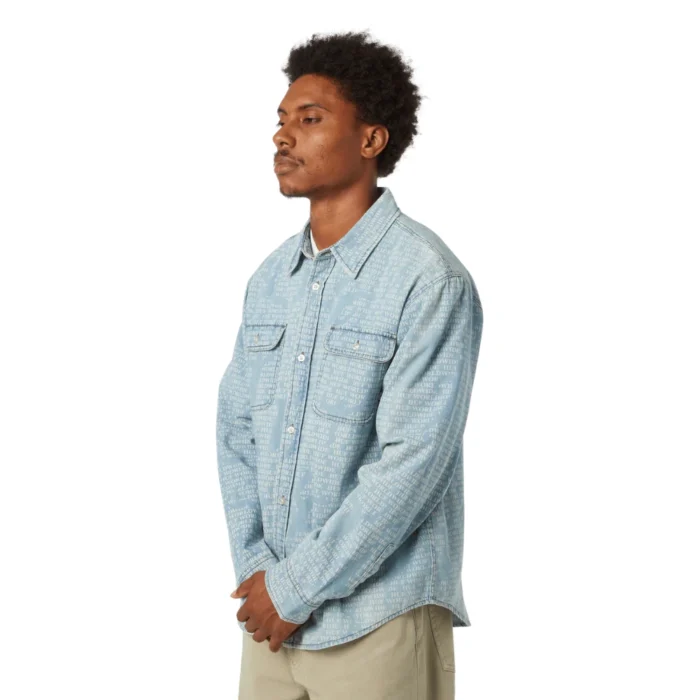 HUF Ceremony Denim Shirt σε washed denim με all-over print, contrast ραφές και διπλές τσέπες στο στήθος.”