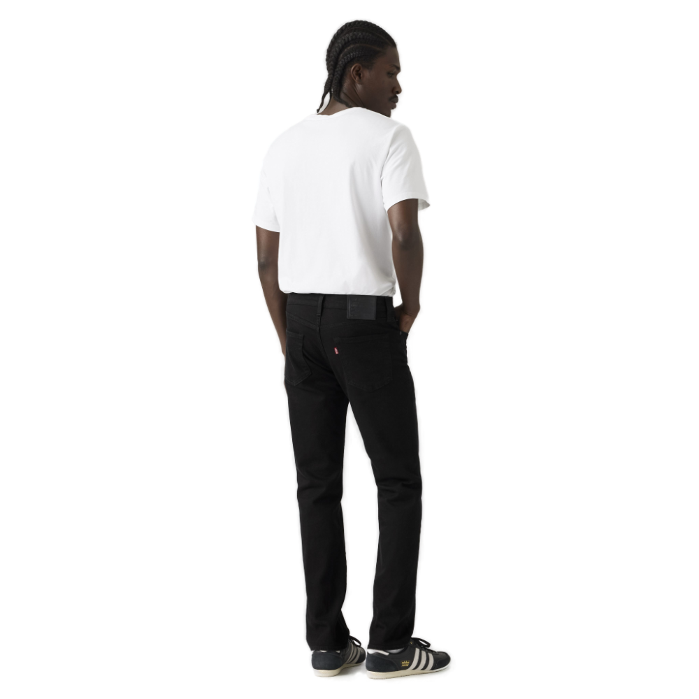 Ανδρικό μαύρο τζιν Levi's 511 σε slim γραμμή με ελαστικό ύφασμα και τεχνολογία διατήρησης χρώματος Sta-Black.