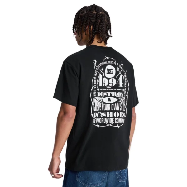 Ανδρικό μαύρο t-shirt DC Shape Or Destroy με λογότυπο στο στήθος και λευκό graphic στην πλάτη διαθέσιμο στο ns97.gr Kastoria.