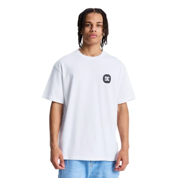 Ανδρικό λευκό t-shirt DC Shape Or Destroy με λογότυπο στο στήθος και μαύρο graphic στην πλάτη διαθέσιμο στο ns97.gr Kastoria.