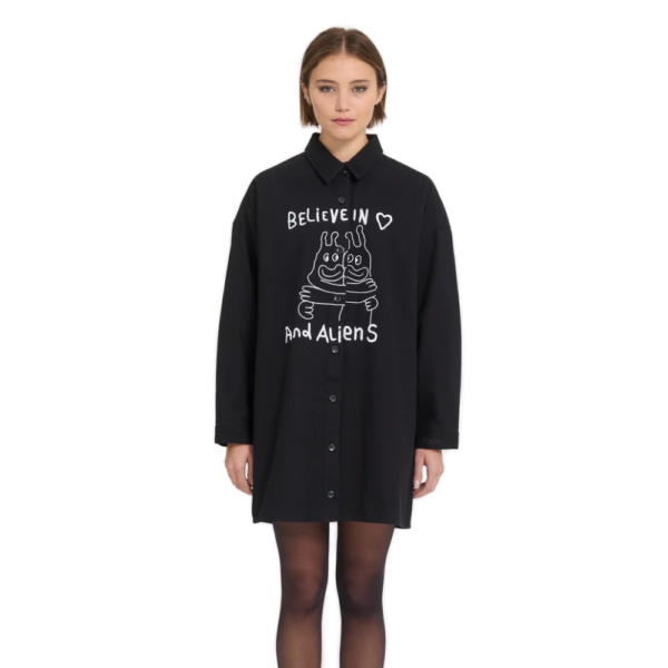 Γυναικείο φόρεμα πουκάμισο Volcom Ozzy Dress σε μαύρο χρώμα διαθέσιμο στο ns97.gr Kastoria.