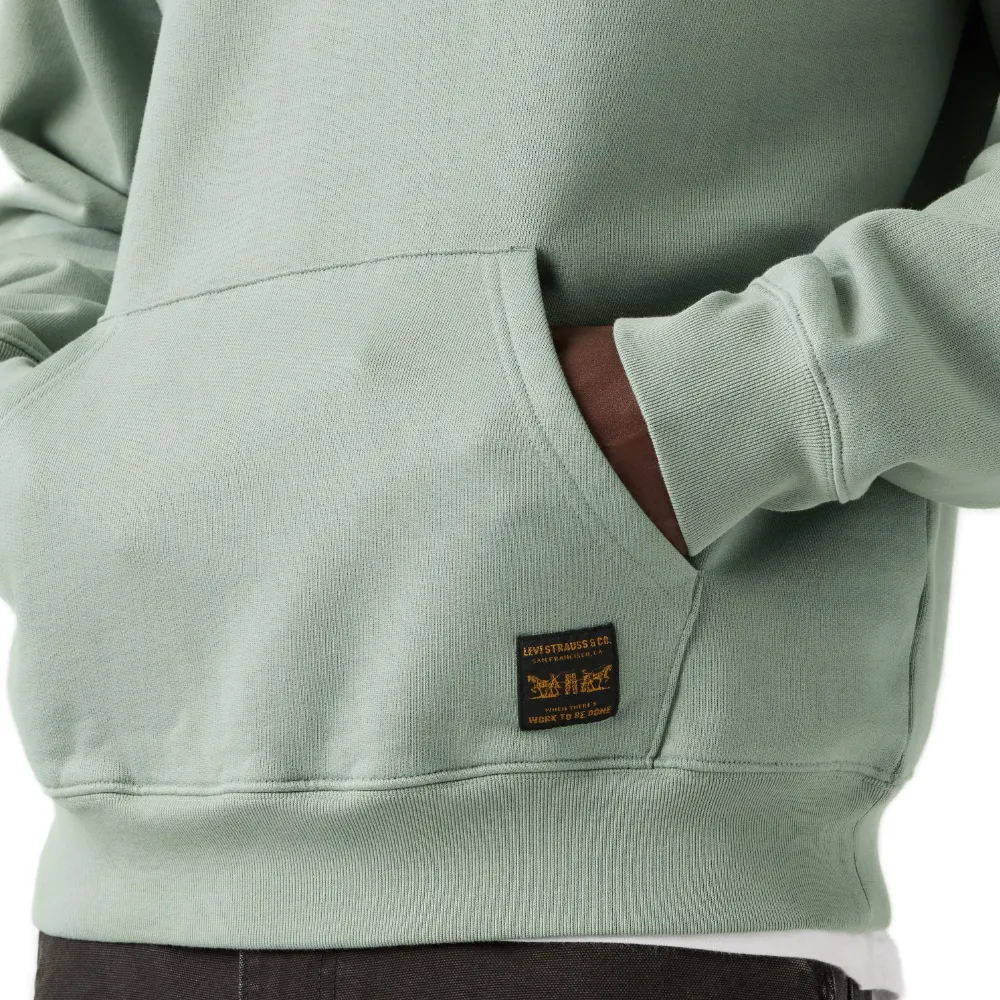 Ανδρικό φούτερ με κουκούλα Levi's Workwear PO Hoodie σε chinoiss green πράσινο χρώμα διαθέσιμο στο ns97.gr Kastoria.