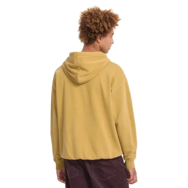 Ανδρικό φούτερ με κουκούλα Volcom Earth Speaks Hoodie σε μουσταρδί χρώμα διαθέσιμο στο ns97.gr Kastoria.